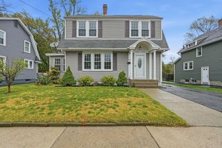 77 Dorset St, Springfield, MA 01108