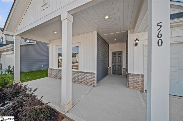 560 Cozy Bluff Road, Spartanburg, SC 29301