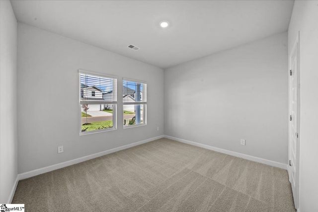 560 Cozy Bluff Road, Spartanburg, SC 29301