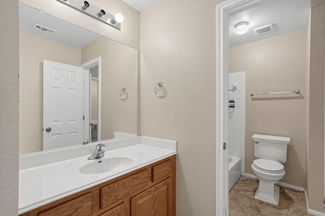 16804 Brewer Blackbird DR, Pflugerville, TX 78660