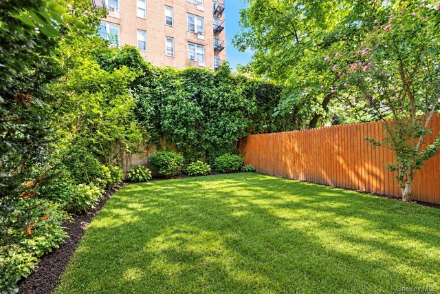 5926 Post Road, Bronx, NY 10471