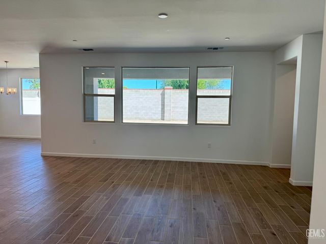 15200 Garethford Street, Bakersfield, CA 93311