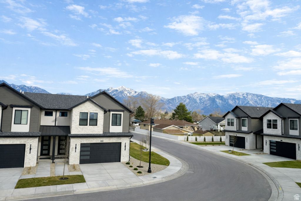 Image 18 of property listing at 6716 S VAUGHN LN #22, Midvale, UT 84047