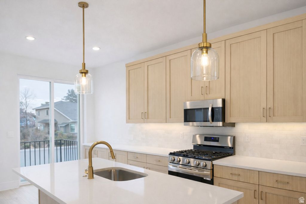 Image 3 of property listing at 6716 S VAUGHN LN #22, Midvale, UT 84047