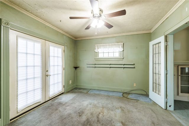 22 Grassmere Park, Rochester, NY 14612