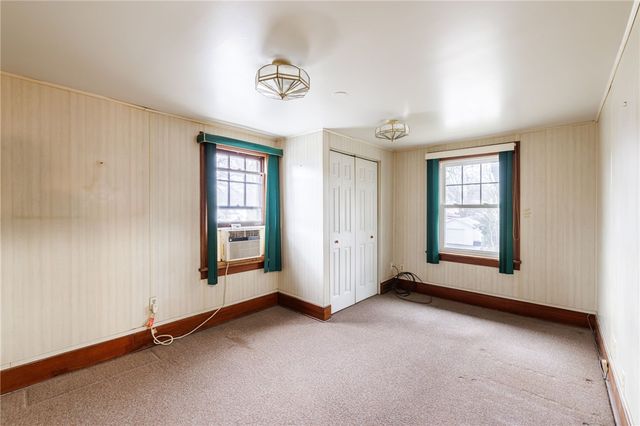 22 Grassmere Park, Rochester, NY 14612