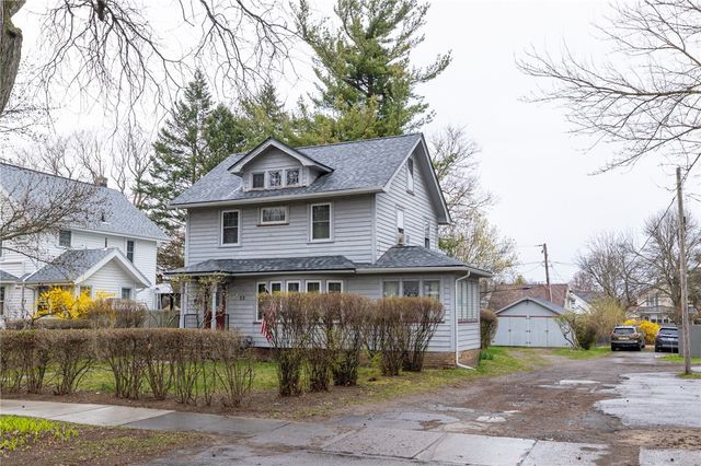 22 Grassmere Park, Rochester, NY 14612