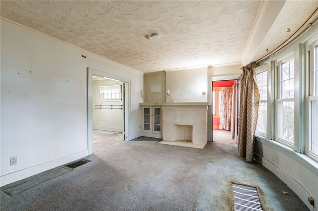 22 Grassmere Park, Rochester, NY 14612