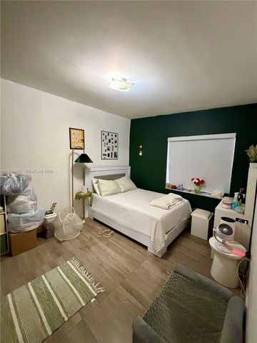 400 NW 44th Ave, Miami, FL 33126