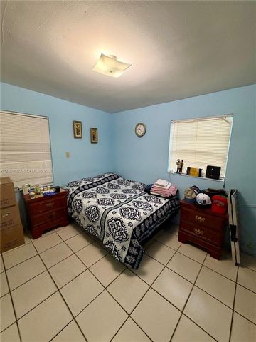 400 NW 44th Ave, Miami, FL 33126