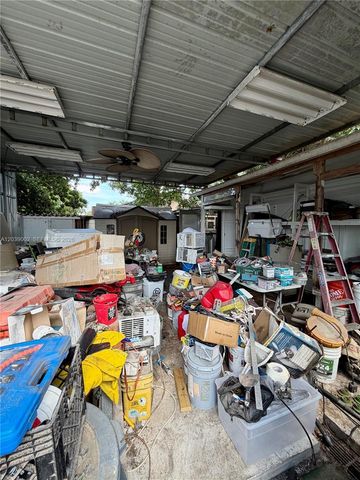 400 NW 44th Ave, Miami, FL 33126