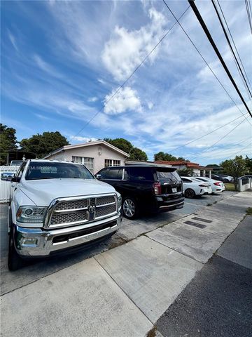 400 NW 44th Ave, Miami, FL 33126