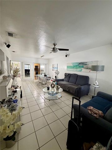 400 NW 44th Ave, Miami, FL 33126