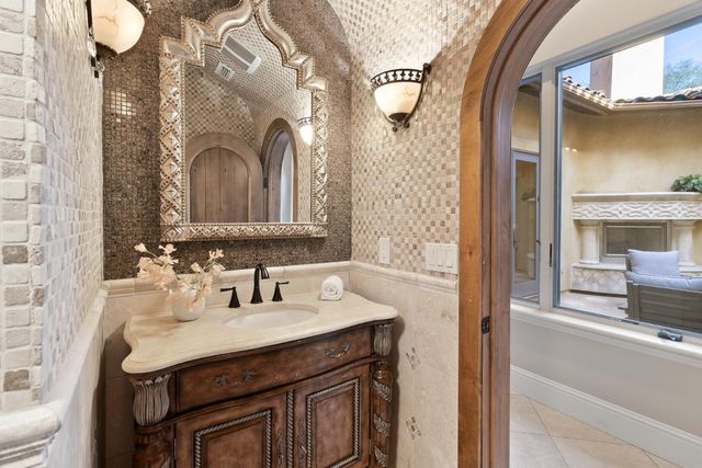 5535 Eden Roc Dr, Granite Bay, CA 95746