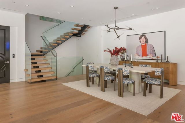 1845 Coldwater Canyon Drive, Beverly Hills, CA 90210