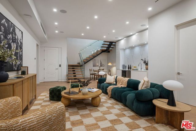 1845 Coldwater Canyon Drive, Beverly Hills, CA 90210