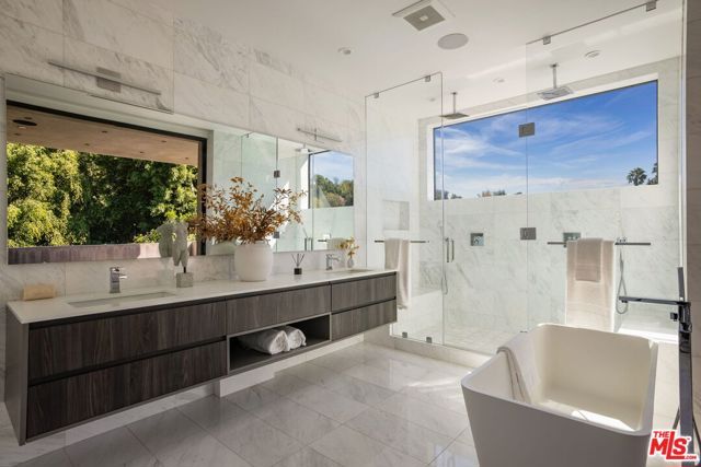1845 Coldwater Canyon Drive, Beverly Hills, CA 90210