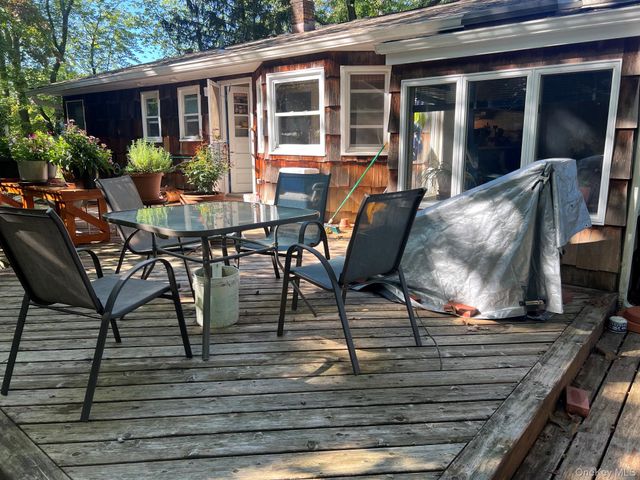 40 Laurel Drive, Port Jefferson, NY 11777