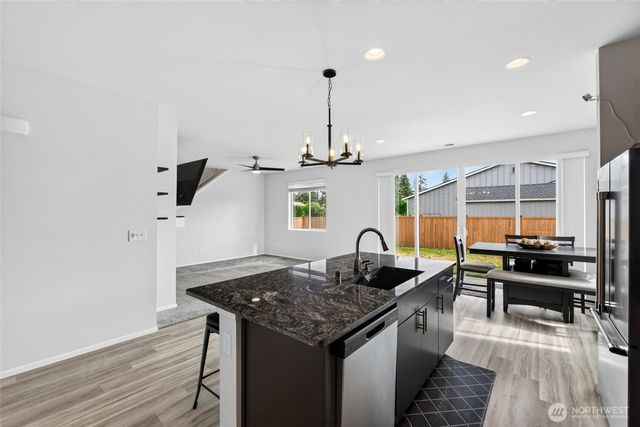 15742 58th Street Ct E, Sumner, WA 98390