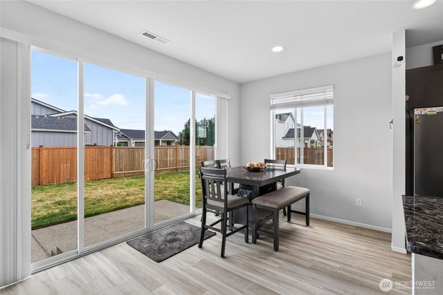 15742 58th Street Ct E, Sumner, WA 98390