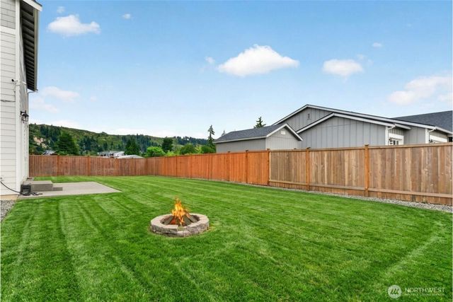 15742 58th Street Ct E, Sumner, WA 98390