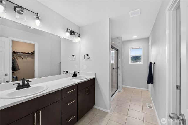 15742 58th Street Ct E, Sumner, WA 98390