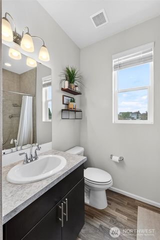 15742 58th Street Ct E, Sumner, WA 98390