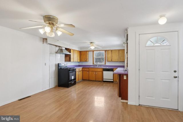 5 FORSGATE LN, Bordentown, NJ 08505