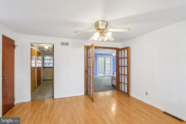 5 FORSGATE LN, Bordentown, NJ 08505