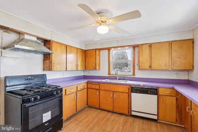 5 FORSGATE LN, Bordentown, NJ 08505