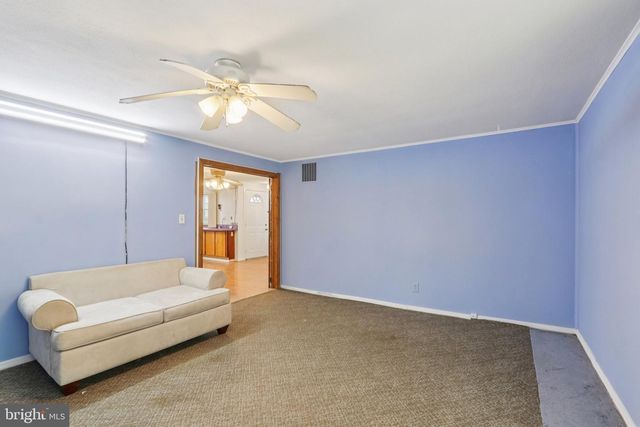 5 FORSGATE LN, Bordentown, NJ 08505