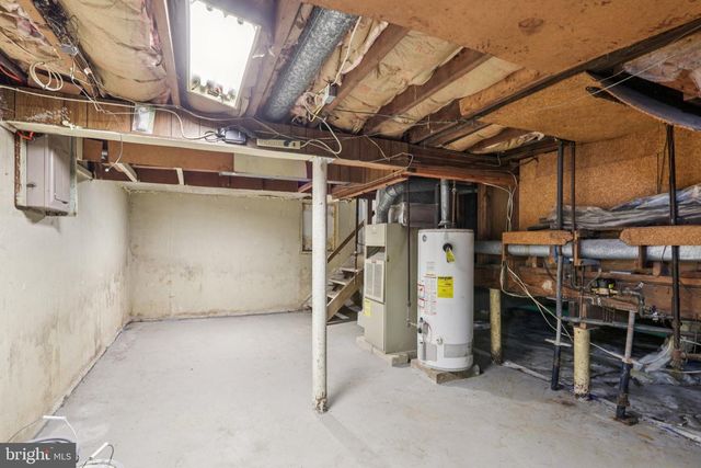 5 FORSGATE LN, Bordentown, NJ 08505