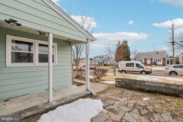 5 FORSGATE LN, Bordentown, NJ 08505