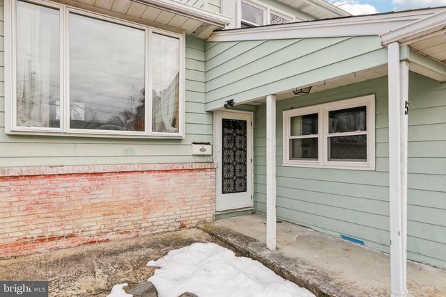 5 FORSGATE LN, Bordentown, NJ 08505