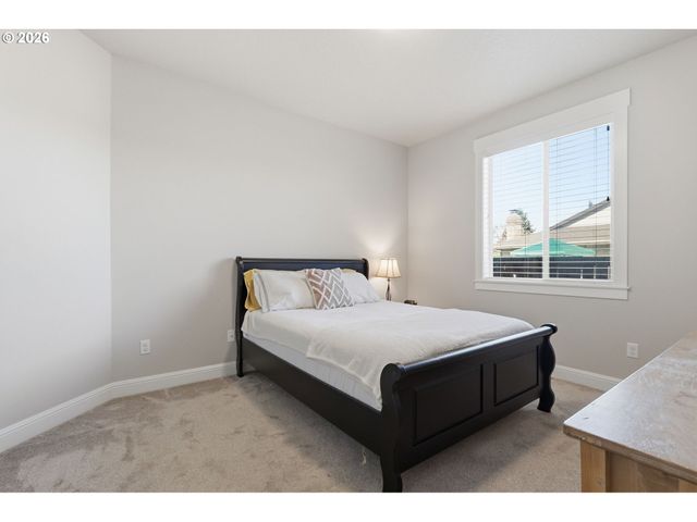11012 Ne 2ND Ct, Vancouver, WA 98685