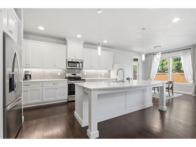 11012 Ne 2ND Ct, Vancouver, WA 98685