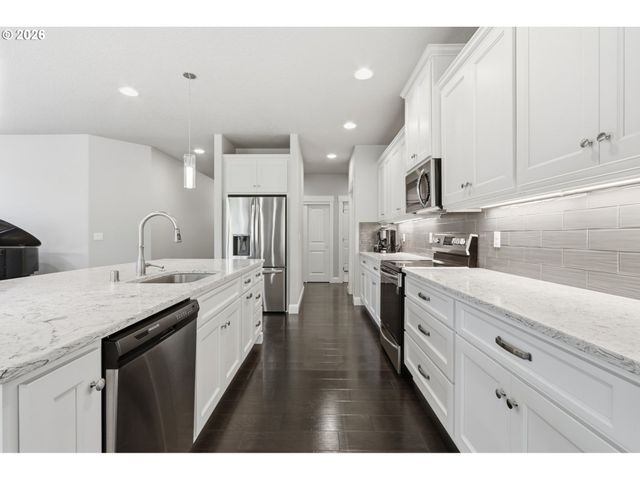 11012 Ne 2ND Ct, Vancouver, WA 98685