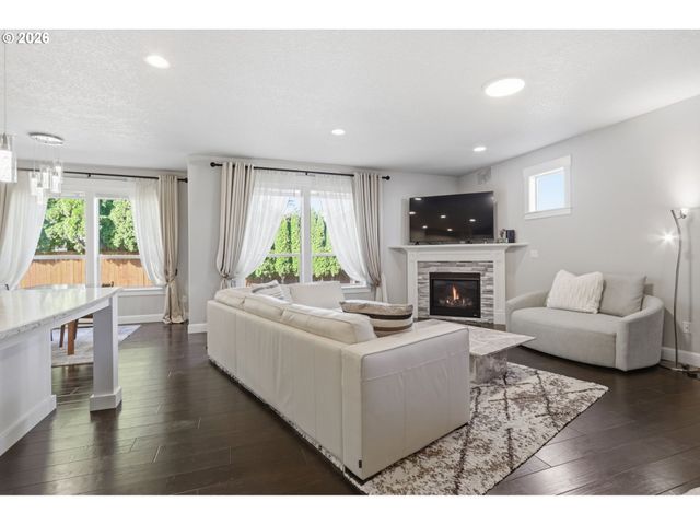 11012 Ne 2ND Ct, Vancouver, WA 98685
