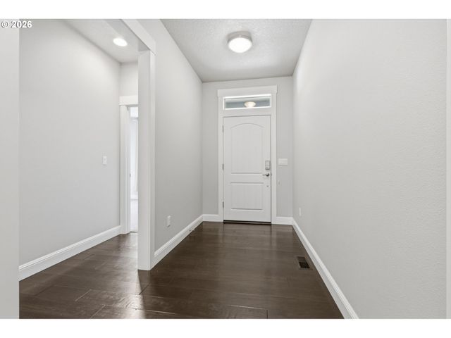 11012 Ne 2ND Ct, Vancouver, WA 98685