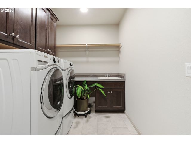 11012 Ne 2ND Ct, Vancouver, WA 98685