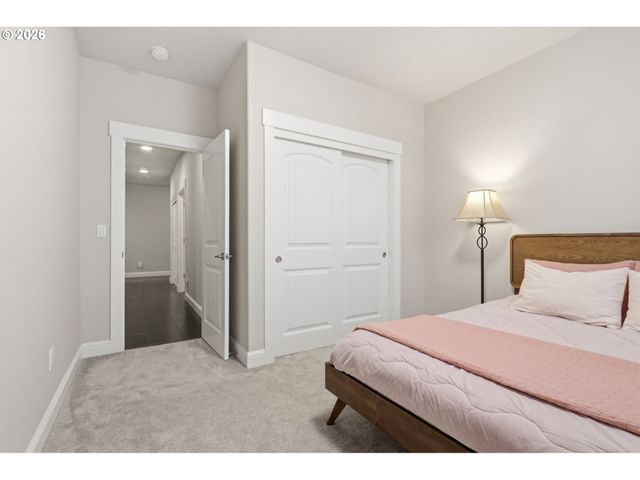 11012 Ne 2ND Ct, Vancouver, WA 98685