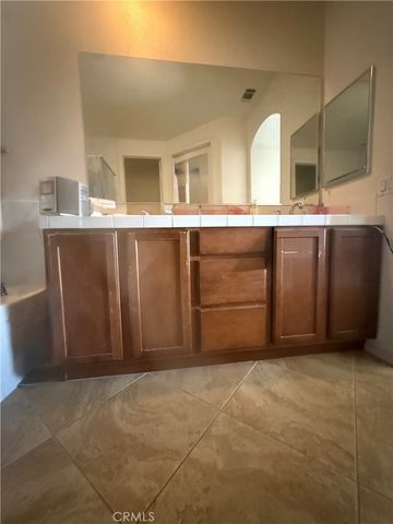 2750 E Oak Hill 21, Ontario, CA 91761