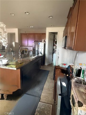 2750 E Oak Hill 21, Ontario, CA 91761