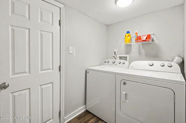 2121 Top Hill Rd, Louisville, KY 40118