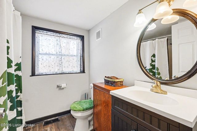 2121 Top Hill Rd, Louisville, KY 40118