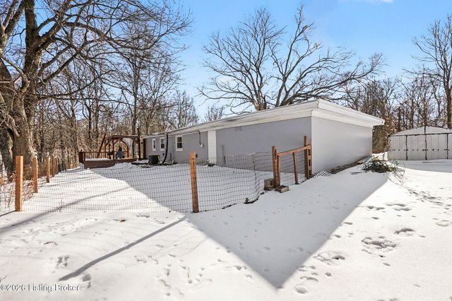 2121 Top Hill Rd, Louisville, KY 40118