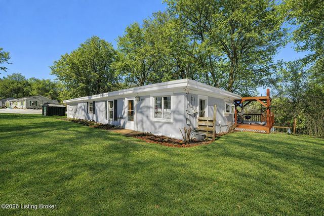 2121 Top Hill Rd, Louisville, KY 40118