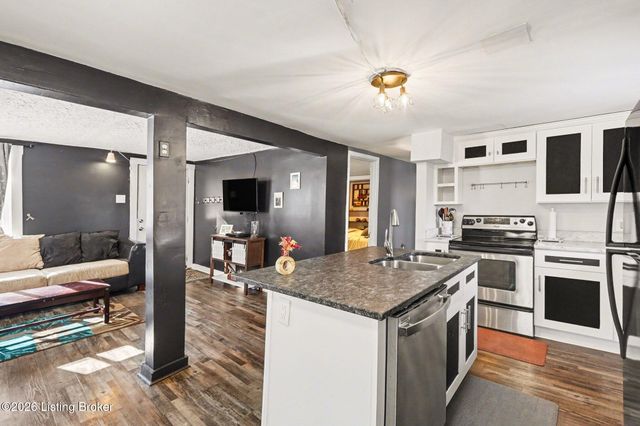 2121 Top Hill Rd, Louisville, KY 40118