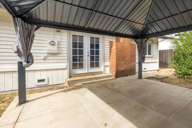 10104 Crawford Way, Sacramento, CA 95827