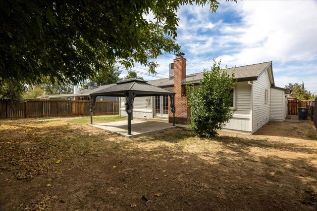 10104 Crawford Way, Sacramento, CA 95827
